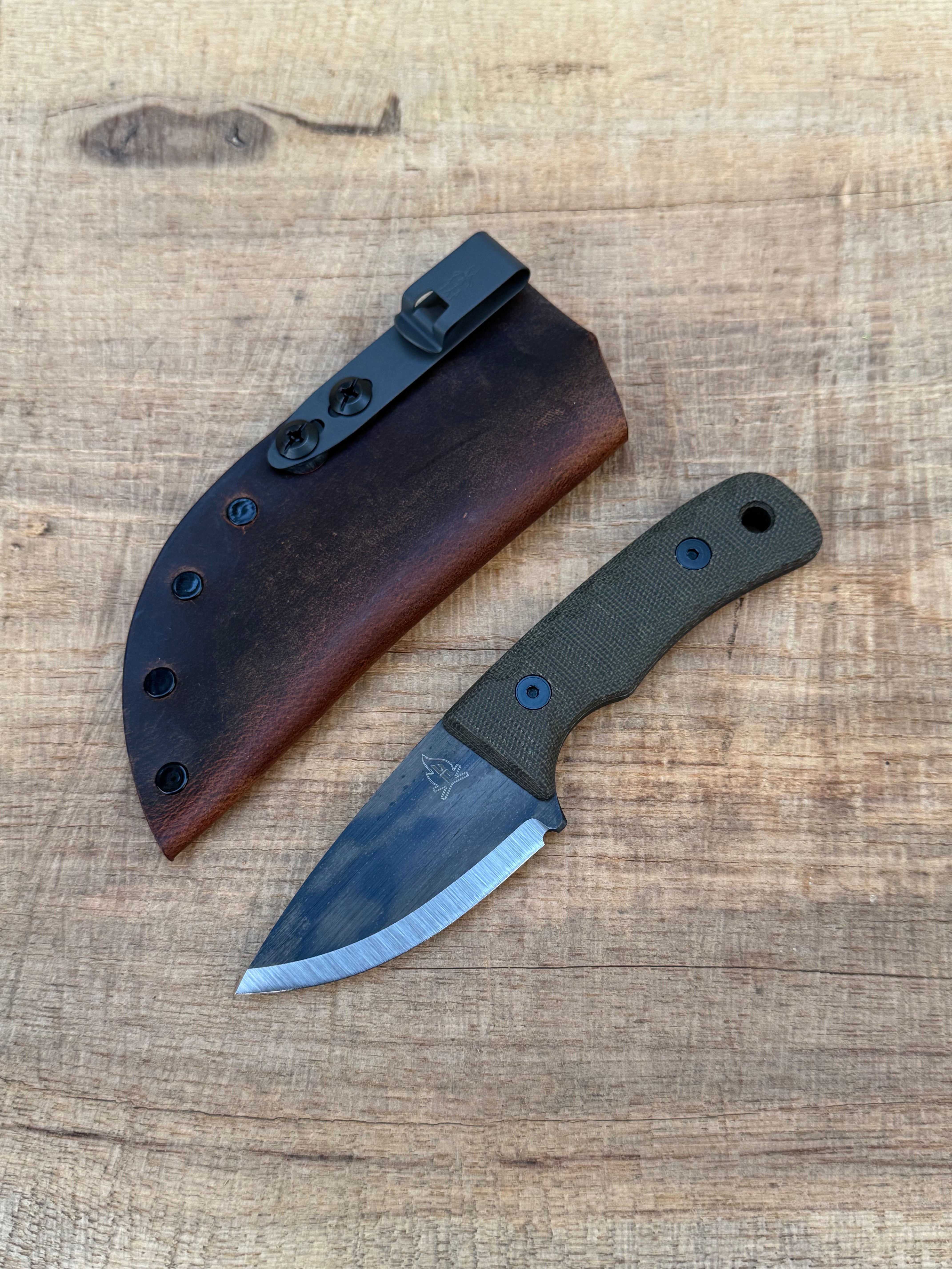 Primitive Wicket XL (Handle Scales)
