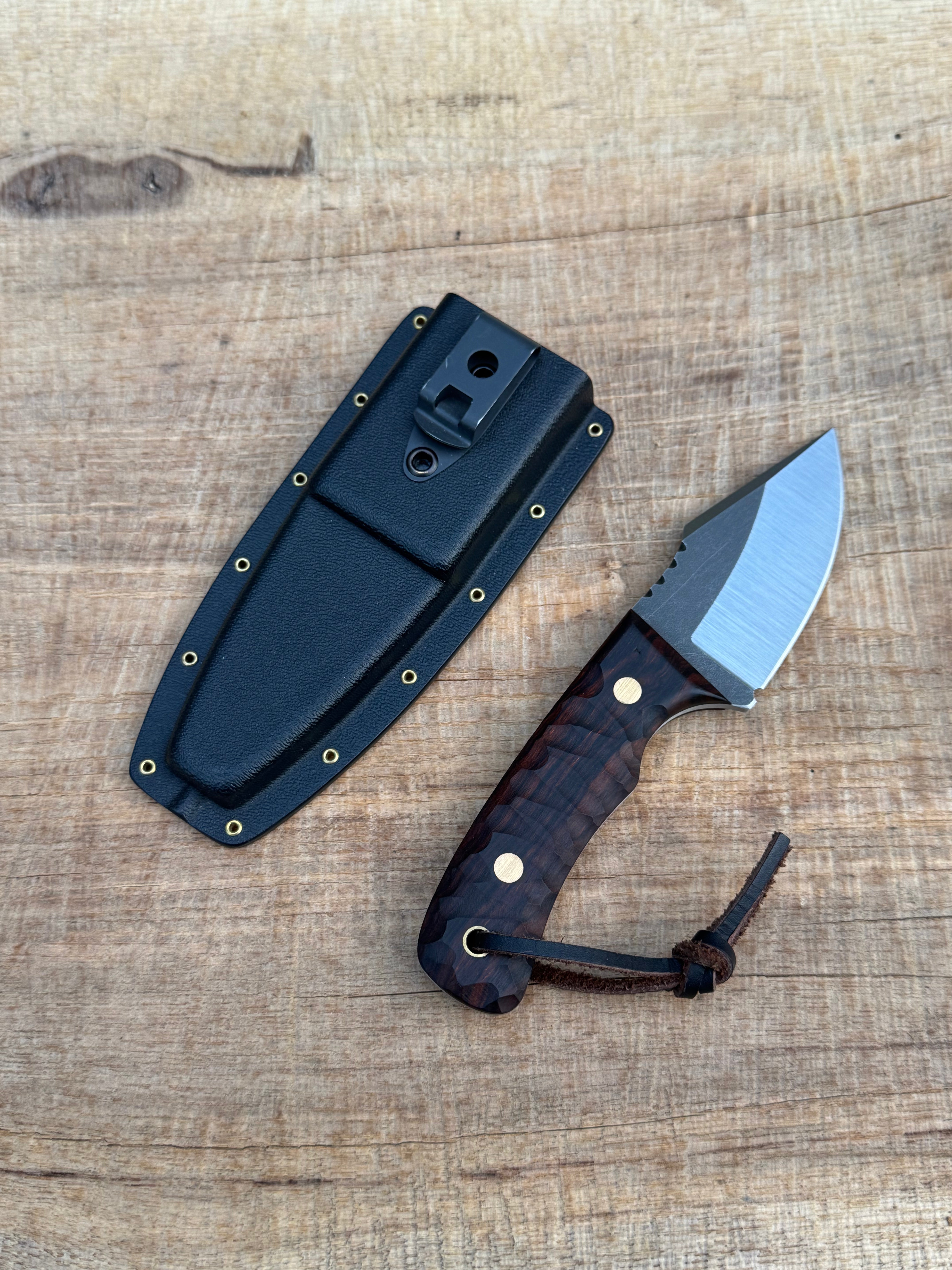 Captain's Edition Wicket XL - Textured Desert Ironwood