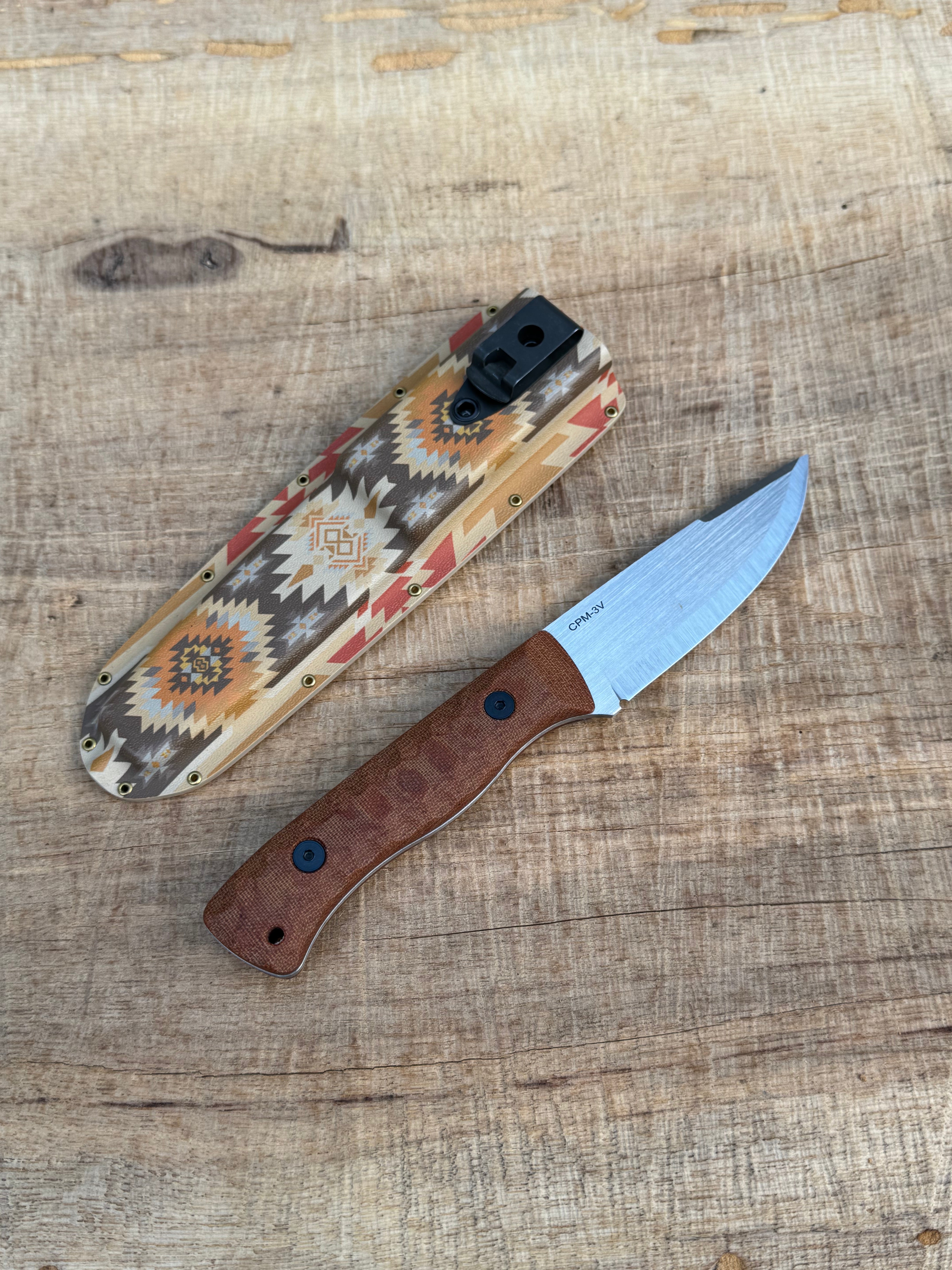 Bruin (CPM-3V Scandi/Swedge)