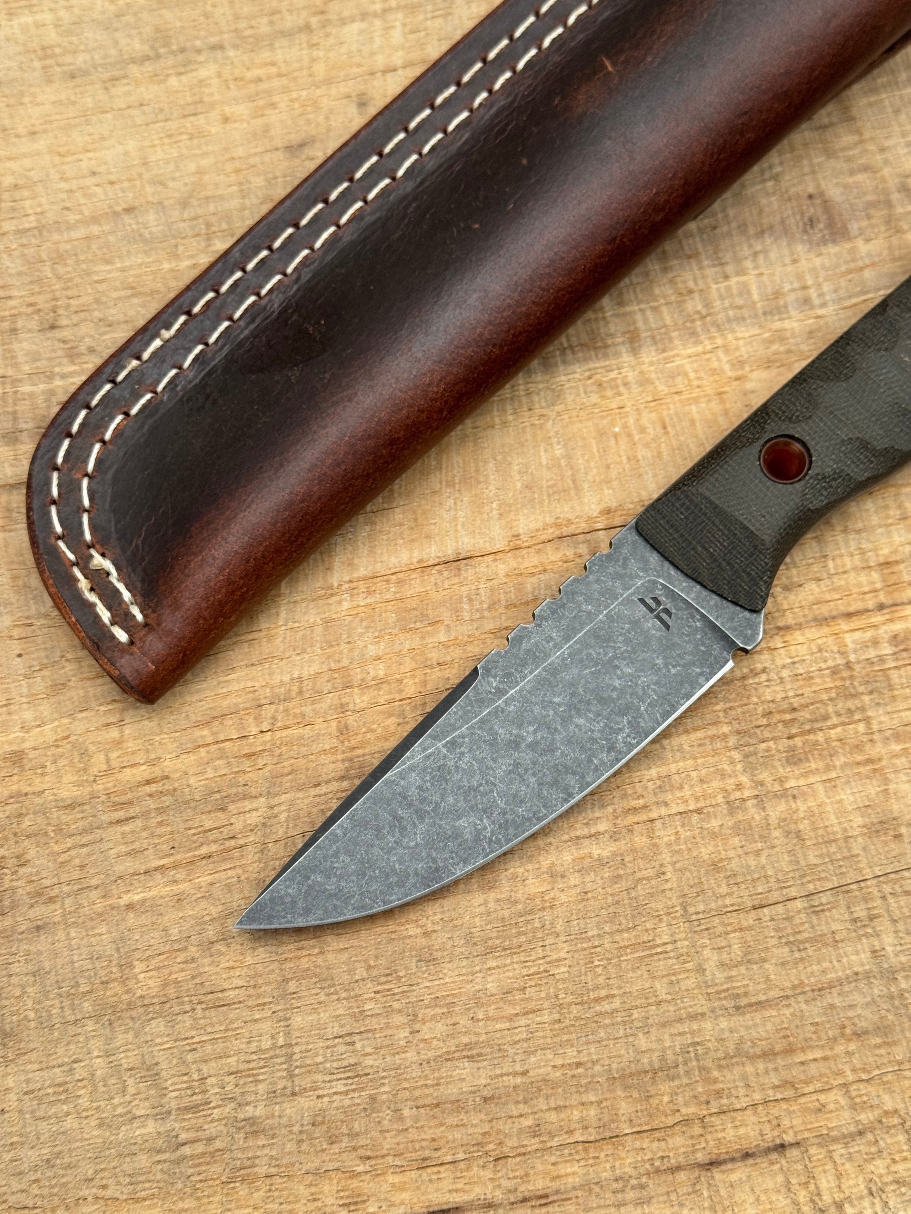 Textured Bruin (Swedge/Jimping)
